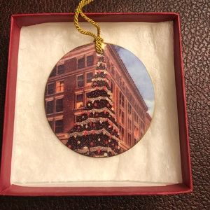 Pittsburgh -  Horne’s Tree - ornament by Linda Barnacott. New Box kept